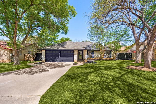 Listing photo id 2 for 14219 Chadbourne