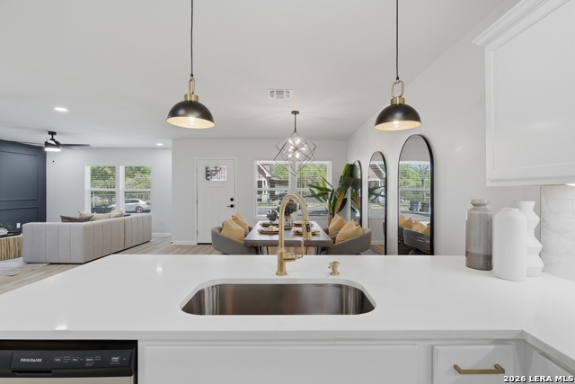 Image 13 of 33 For 138 Dullnig  