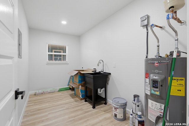 Image 25 of 33 For 138 Dullnig  