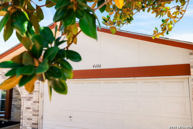 Image 4 of 31 For 4606 Wetz  