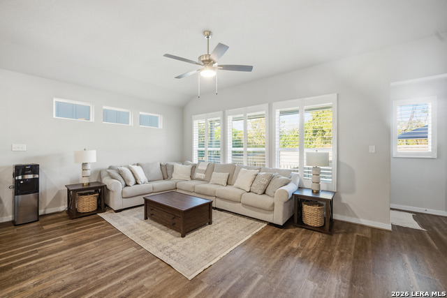 Image 19 of 32 For 4415 Tiger Run