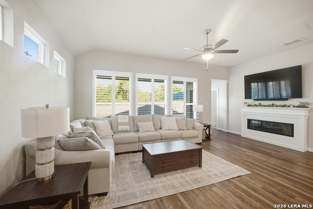 Image 20 of 32 For 4415 Tiger Run