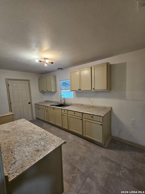 Image 6 of 10 For 335 Baker  