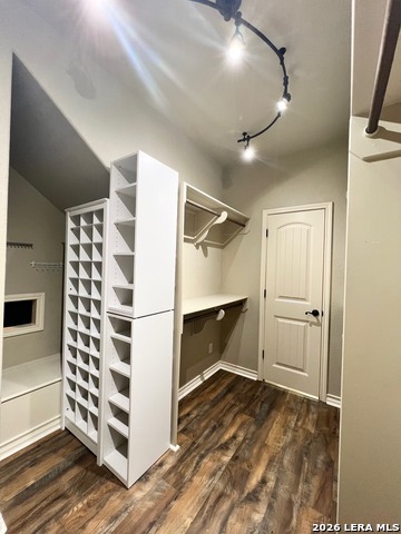 Image 14 of 51 For 166 Big Oak Dr