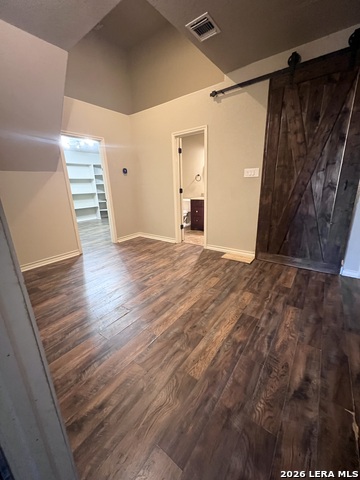 Image 18 of 51 For 166 Big Oak Dr