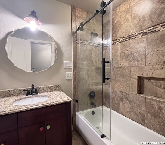 Image 21 of 51 For 166 Big Oak Dr