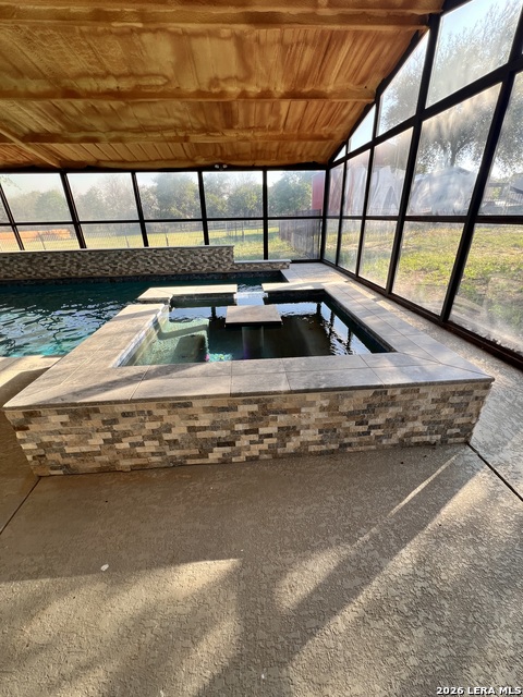 Image 26 of 51 For 166 Big Oak Dr