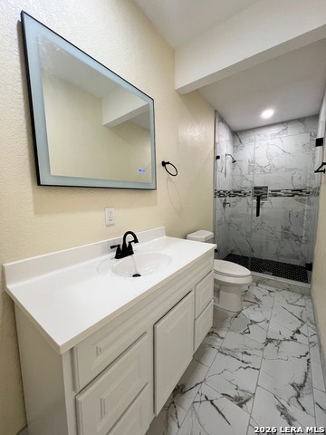 Image 39 of 51 For 166 Big Oak Dr