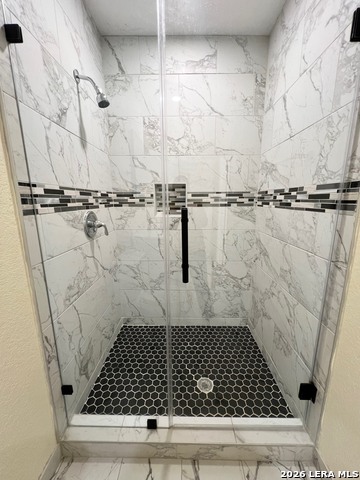 Image 40 of 51 For 166 Big Oak Dr