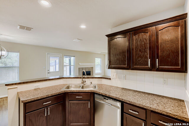 Image 11 of 29 For 9903 Buescher