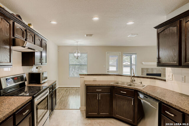 Image 13 of 29 For 9903 Buescher