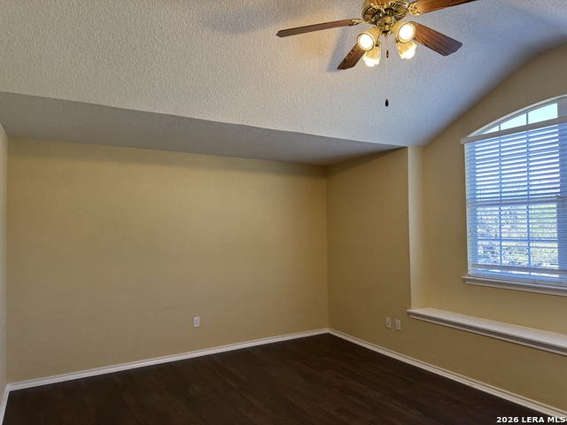 Image 32 of 45 For 26119 Starling Hill