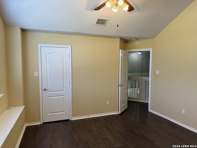 Image 33 of 45 For 26119 Starling Hill