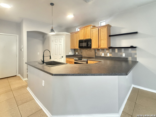 Image 3 of 12 For 1227 Cresswell Cove