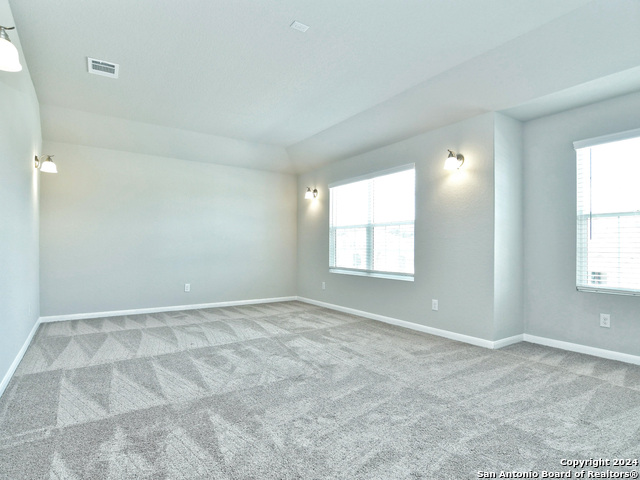 Image 15 of 51 For 5332 Saunter