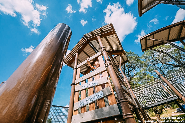 Image 47 of 51 For 5332 Saunter