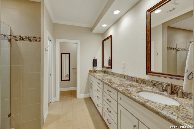 Image 19 of 46 For 8 Trophy  