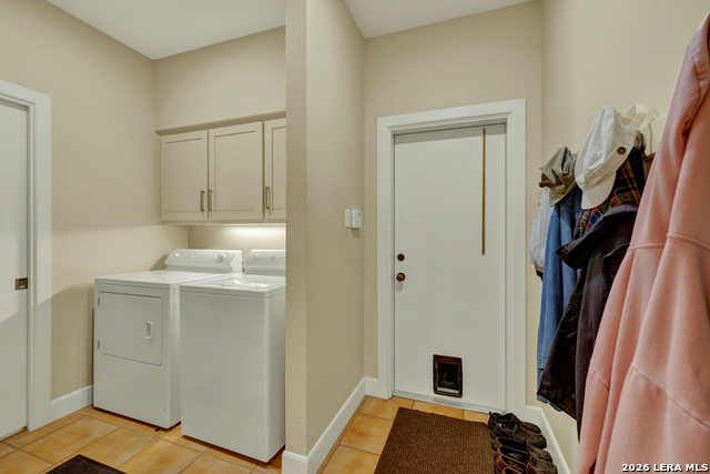 Image 28 of 46 For 8 Trophy  