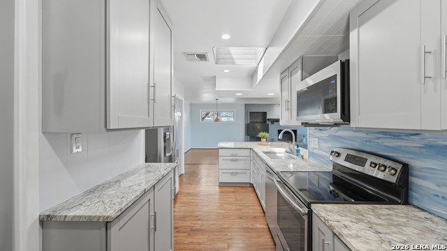 Image 8 of 25 For 1268 Lakeside