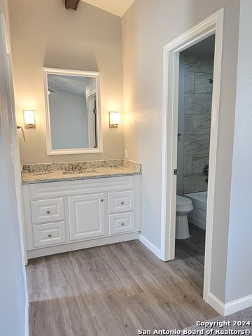 Image 13 of 21 For 13711 Briarmeadow St