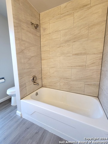 Image 18 of 21 For 13711 Briarmeadow St