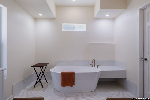 Image 21 of 25 For 1318 Dawson  