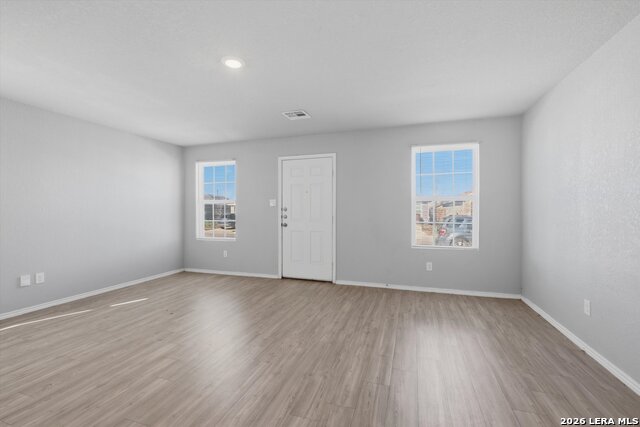 Image 2 of 17 For 8110 Serro Medina