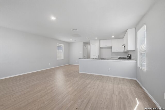 Image 3 of 17 For 8110 Serro Medina