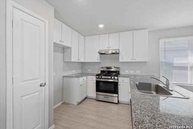 Image 7 of 17 For 8110 Serro Medina