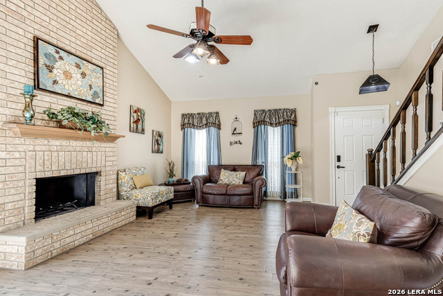 Image 10 of 41 For 1949 Creek Mountain