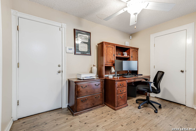 Image 29 of 41 For 1949 Creek Mountain