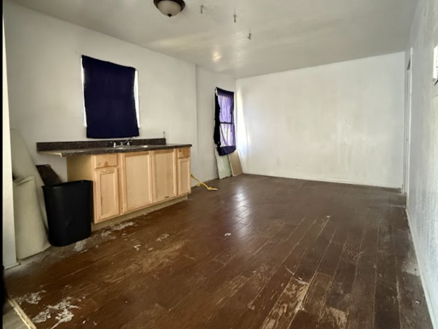 Image 6 of 14 For 106 Wichita Ct