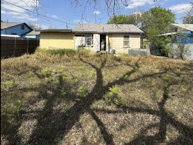 Image 7 of 14 For 106 Wichita Ct