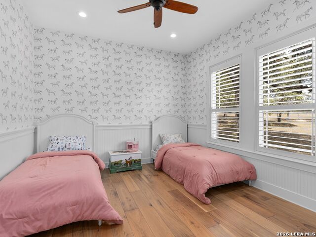 Listing photo id 28 for 676 Highgate Dr