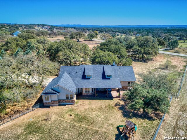 Listing photo id 52 for 676 Highgate Dr