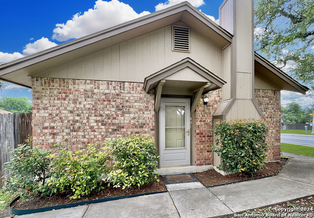 Details for 10254 Dover Ridge  401, San Antonio, TX 78250