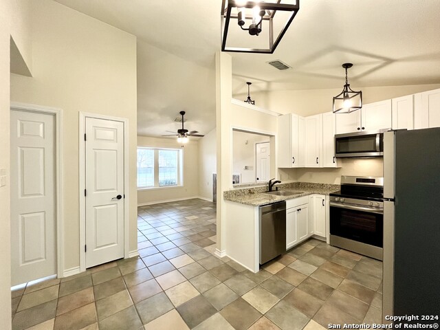 Listing photo id 8 for 10254 Dover Ridge  401