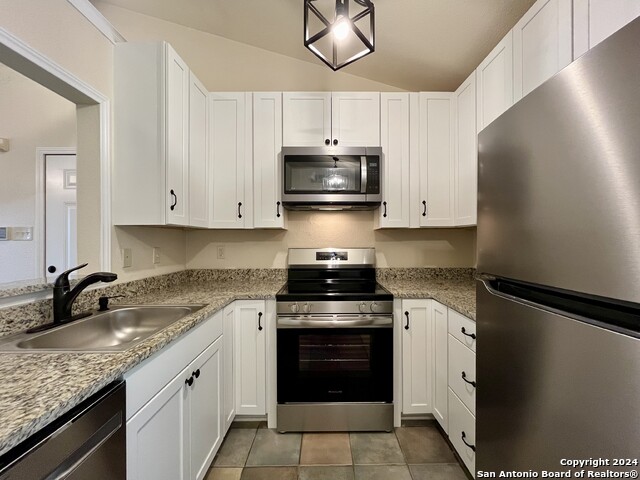 Listing photo id 9 for 10254 Dover Ridge  401