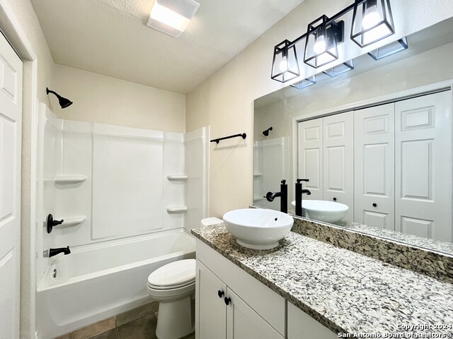 Listing photo id 14 for 10254 Dover Ridge  401