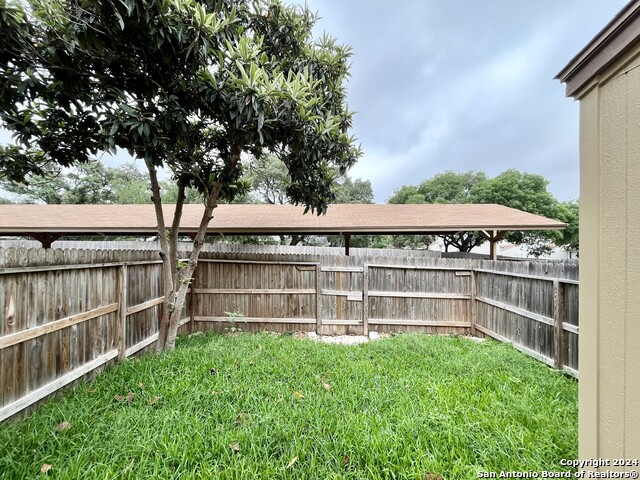 Listing photo id 19 for 10254 Dover Ridge  401