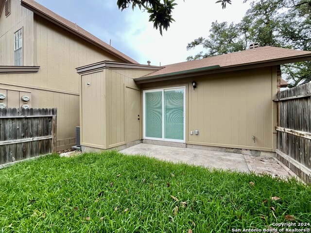 Listing photo id 20 for 10254 Dover Ridge  401