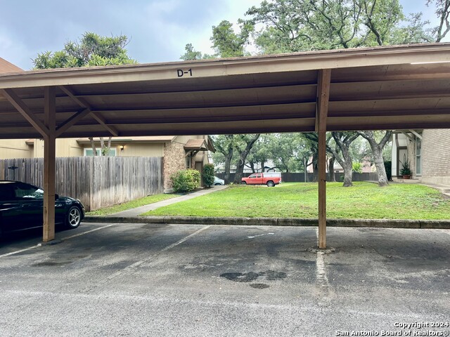 Listing photo id 21 for 10254 Dover Ridge  401