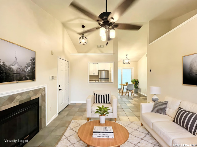 Listing photo id 2 for 10254 Dover Ridge  401