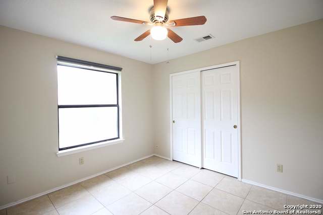 Image 14 of 21 For 1023 Hedgestone Dr