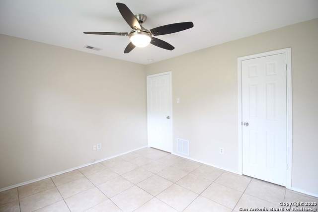 Image 17 of 21 For 1023 Hedgestone Dr