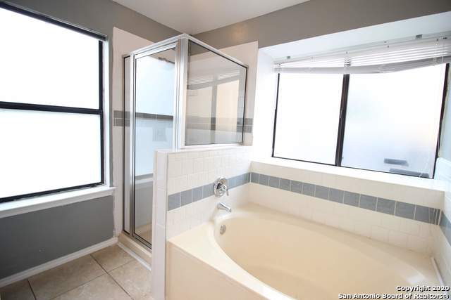 Image 18 of 21 For 1023 Hedgestone Dr