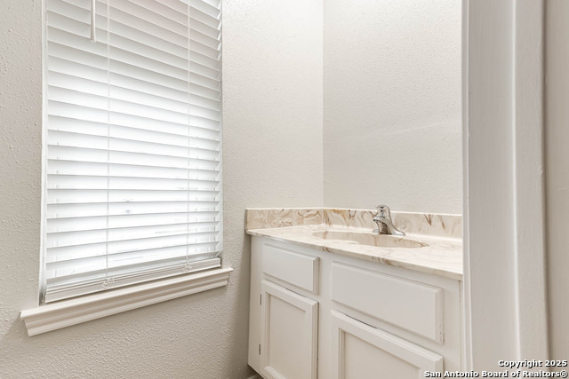 Image 16 of 20 For 4107 Medical  5208