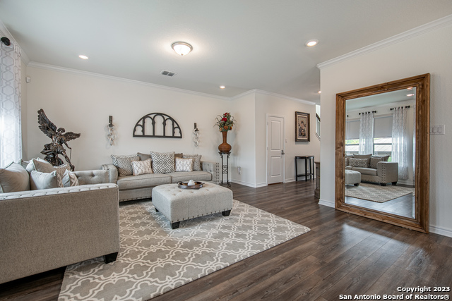 Image 13 of 52 For 10007 Overlook Point