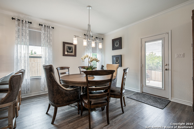 Image 18 of 52 For 10007 Overlook Point