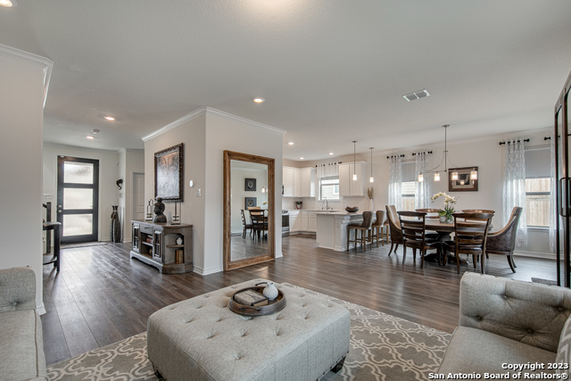 Image 20 of 52 For 10007 Overlook Point